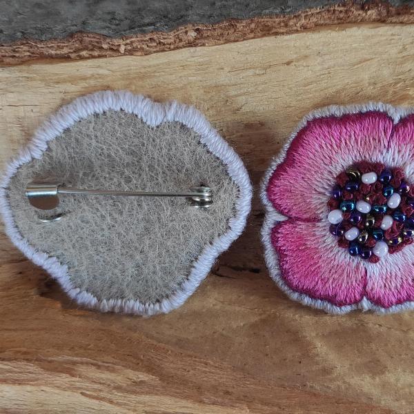 Pink flowers paired brooch [3]