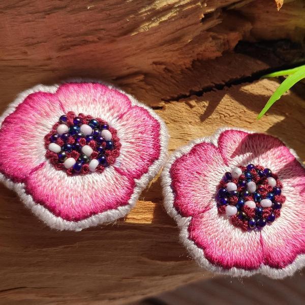 Pink flowers paired brooch [4]